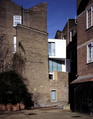 Illustration for article titled These Are the Narrowest Houses in the World